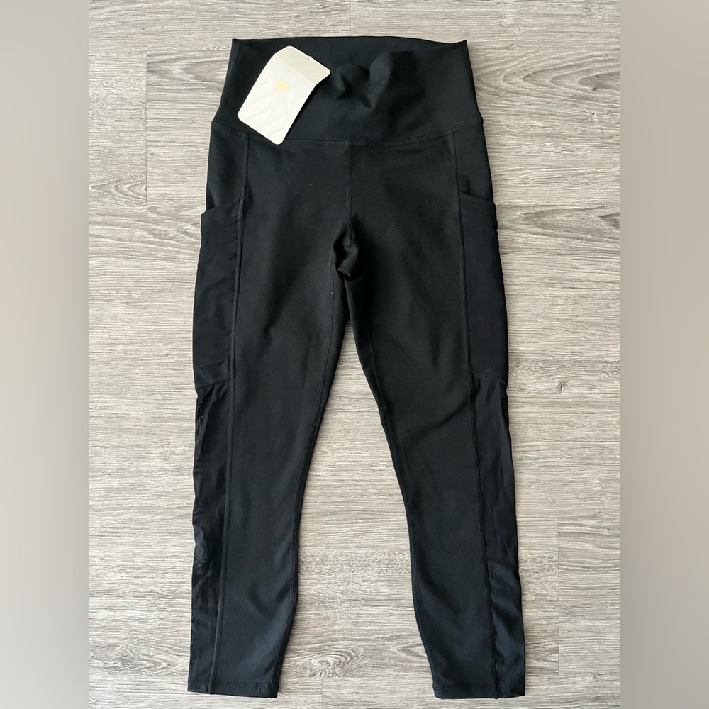 Fabletics Womens Mila Capri Legging